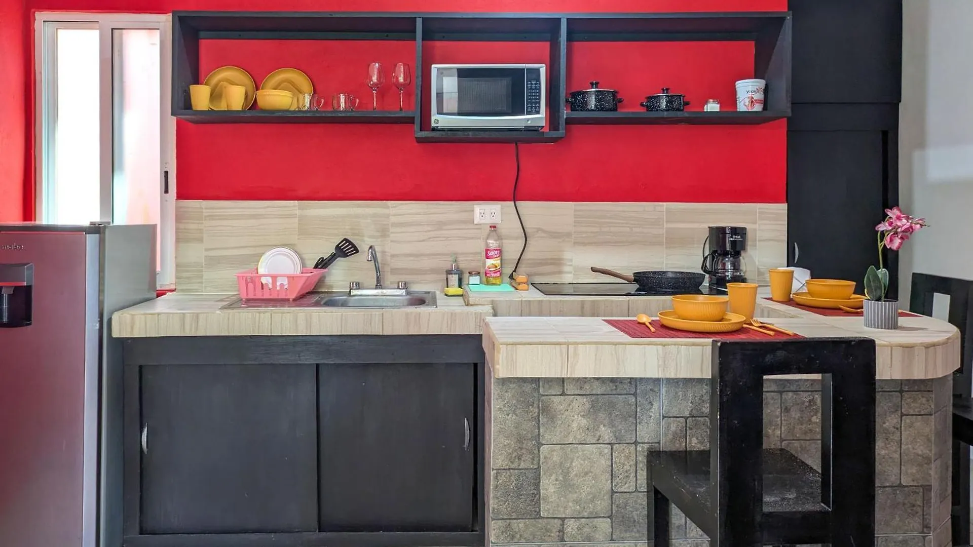B6 Romantic Beachside Escape Bangkok Theme Memory Foam King Bed Kitchen Ac 普拉亚卡门
