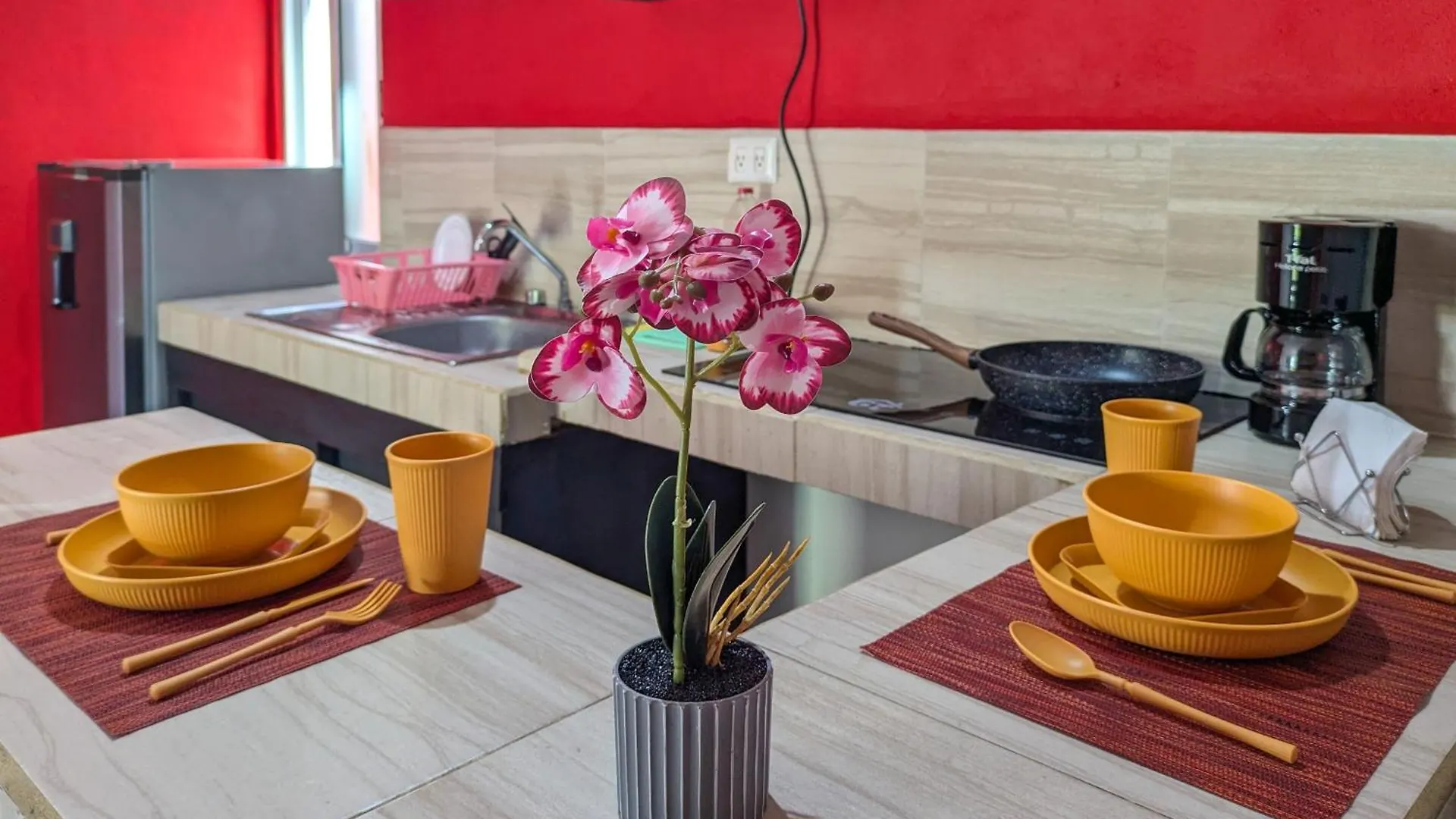 B6 Romantic Beachside Escape Bangkok Theme Memory Foam King Bed Kitchen Ac Playa del Carmen Meksika